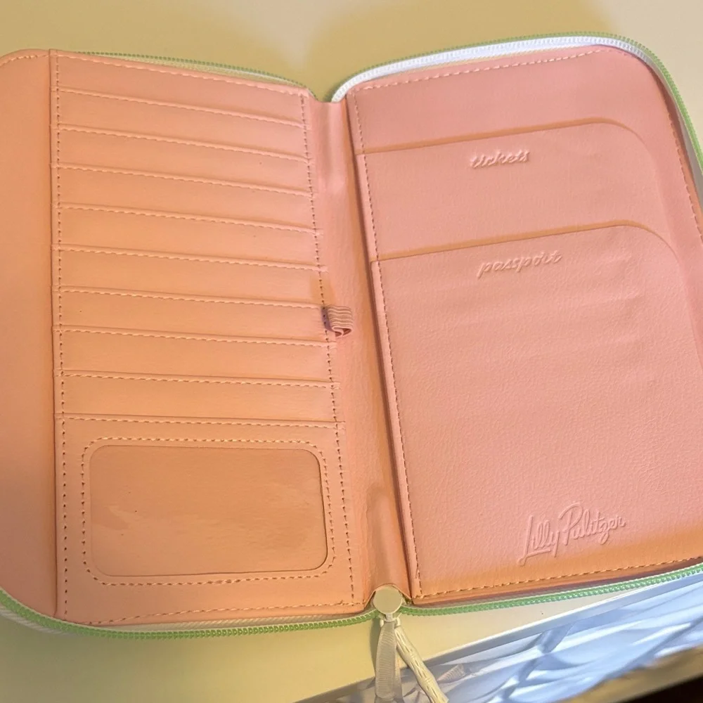 NWT Lilly Pulitzer Pink & Green Floral Travel Wallet, Lime Feeling Good; Sz: O/S - Picture 5 of 9